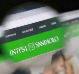 AI messaging scam costs Italy's top bank Intesa millions 
